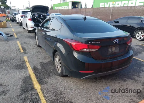 2015 Hyundai Elantra Se z USA, uszkodzony, nr VIN 5NPDH4AE3FH631252